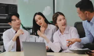 Ai dễ nhiễm cúm mùa?