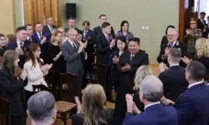Ông Kim Jong-un và con gái thăm đại sứ quán Nga