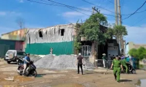 Bốn người tử vong trong nhà xưởng cháy ở Hà Nội Bốn người tử vong trong nhà xưởng cháy ở Hà Nội